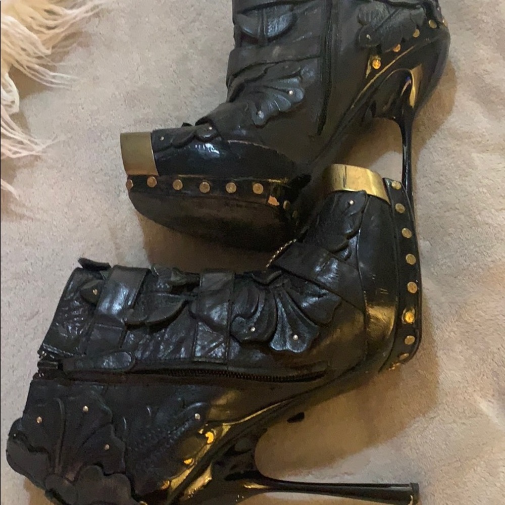 Alexander Mqueen RARE catwalk Stiletto Boots. - Picture 3 of 4